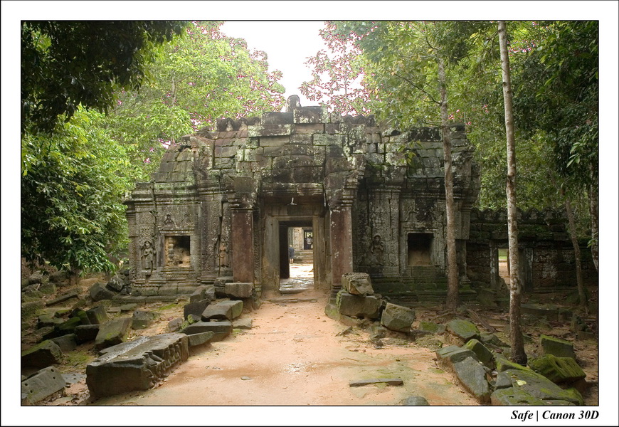 2006 - 07 - Temple angkor - Ta Som 18